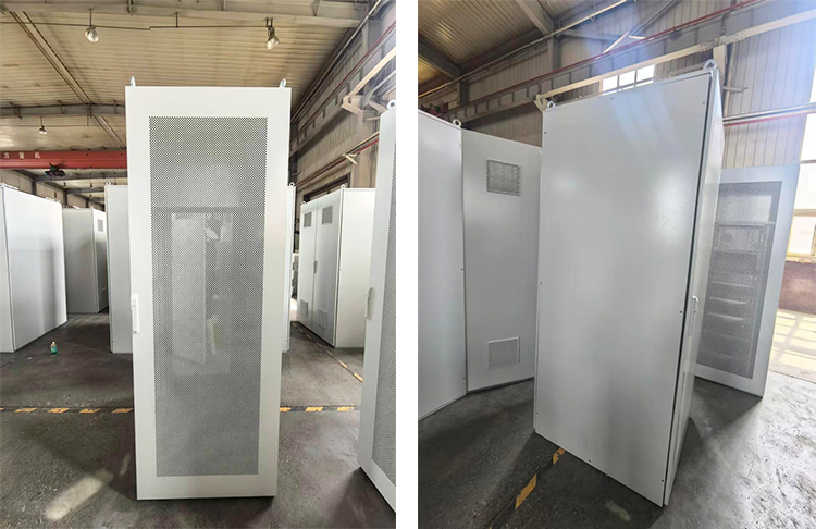 Double-Sided Mesh Door Ventilated Distribution Cabinet